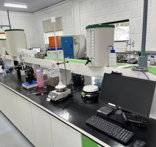 laboratorio-qualidade-Quimifertil-analise-em-fertilizantes-Paranagua-e-Sao-Francisco-do-Sul-2.png